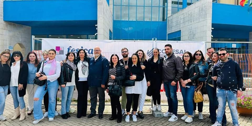 Ospedale Moscati Avellino, la denuncia degli OSS delle ditte esterne: “Basta precarietà, basta contratti non in linea con la nostra professionalità. Ora stabilizzateci tutti”