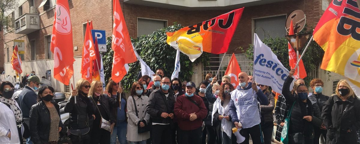 Addetti mense Telecom: 175 perdono il posto, la denuncia dei sindacati e l’inspiegabile silenzio assenso del Ministero del Lavoro